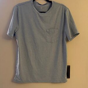 Men's all in motion Light Blue Pocket T-Shirt Size Medium